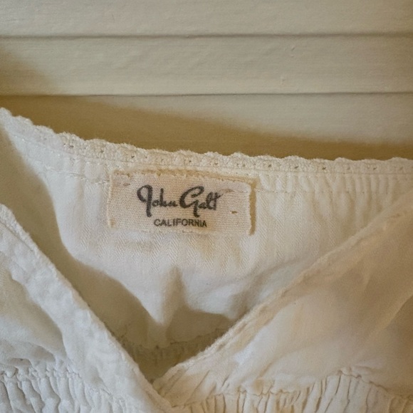 Brandy Melville Cream tank blouse - Picture 4 of 5